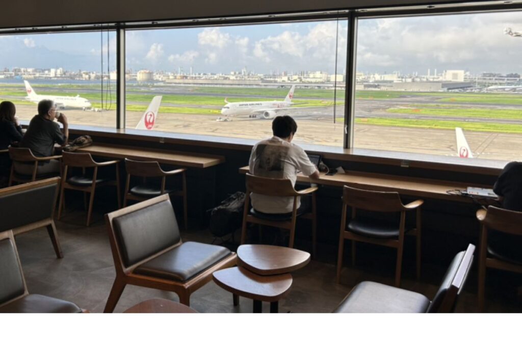 スターバックスコーヒー 羽田空港第1ターミナル THE HANEDA HOUSE5階店 