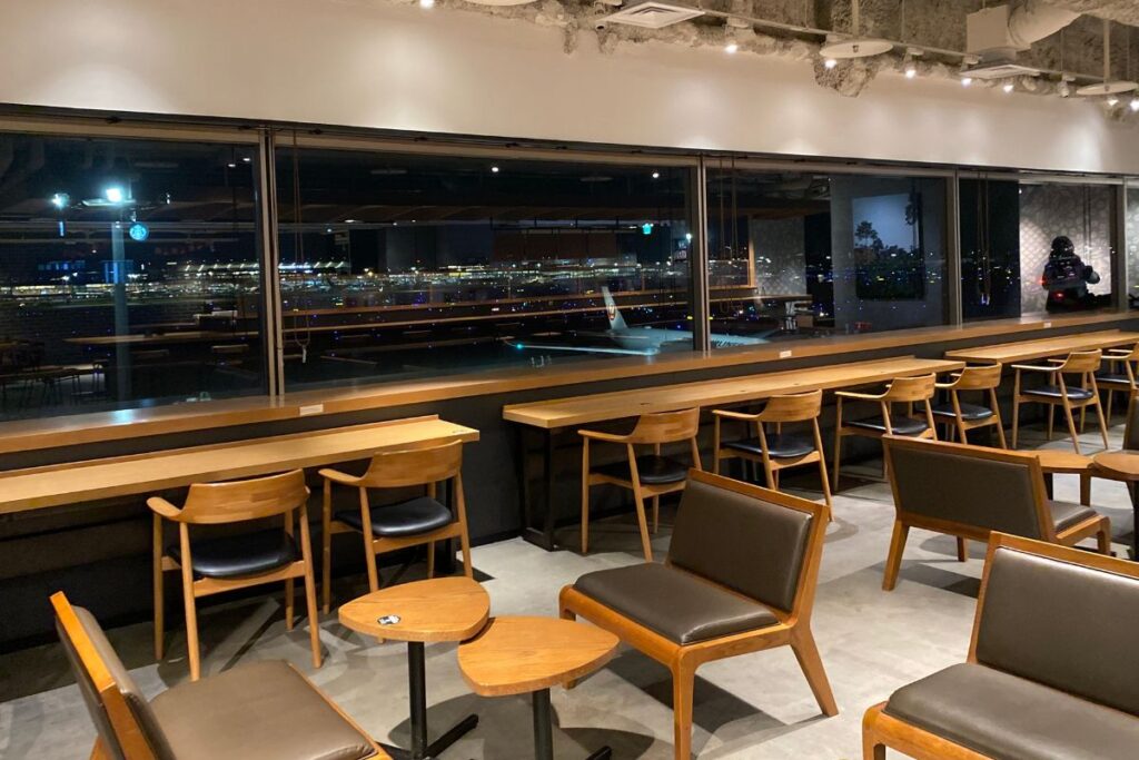 Starbucks羽田空港第1ターミナル THE HANEDA HOUSE5階店